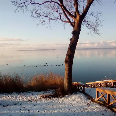 Lägenhet Moewennest Im Fh Zum Reetdachhaus Am Haff Pepelow
