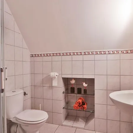 Moewennest Im Fh Zum Reetdachhaus Am Haff *