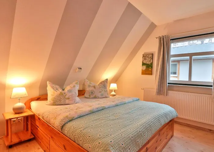 Moewennest Im Fh Zum Reetdachhaus Am Haff *